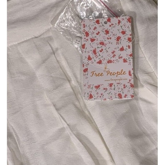 New‎ Free People Pleated White Lacy Shorts Size 12 - Picture 6 of 11